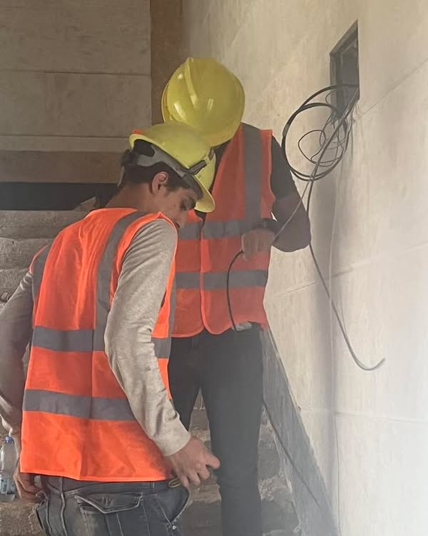 خدمة العملاء في المنازل